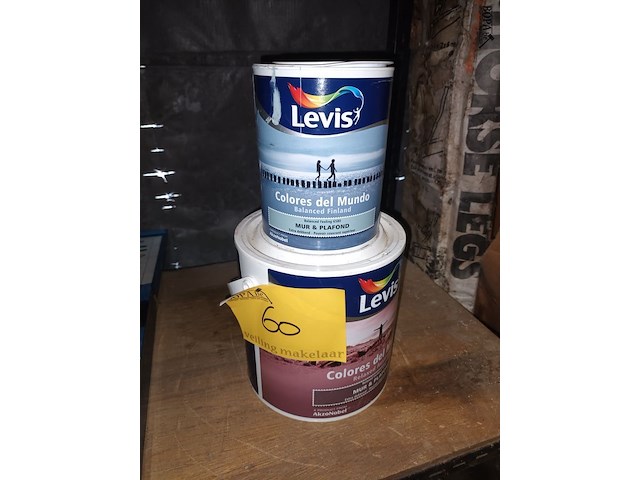 Lot 60 - levis verf. 2 stuks - afbeelding 4 van  4