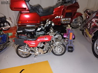 Lot 60 - moto’s op schaal en glas. 10 stuks - afbeelding 3 van  10