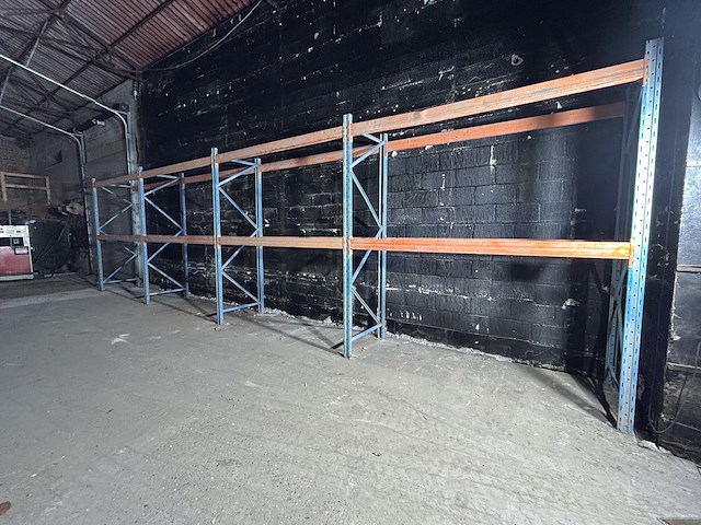 Lot 60 - palletrek - afbeelding 1 van  3