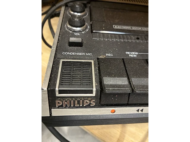 Lot 60 - philips cassettespeler met cassettes - afbeelding 4 van  4