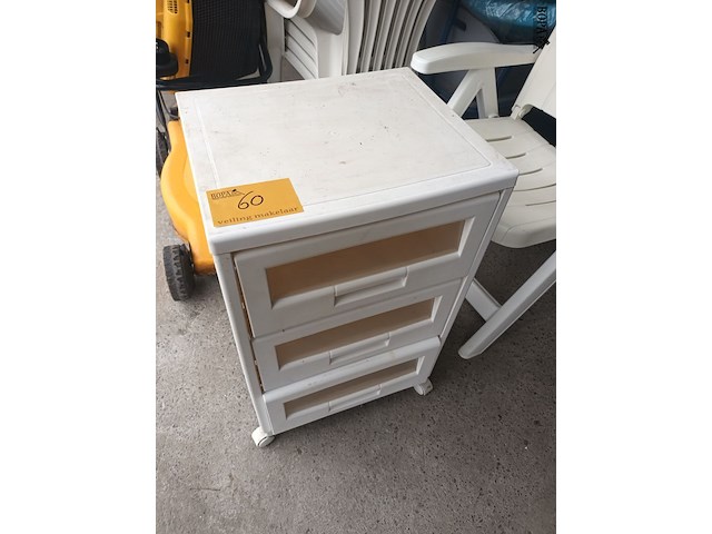 Lot 60 - pvc ladekast op wielen - afbeelding 4 van  4