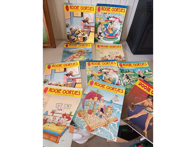 Lot 60 - rooie oortjes cartoonalbum. 10 stuks - afbeelding 2 van  5