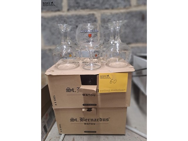 Lot 60 - st- bernardus glazen - afbeelding 1 van  1