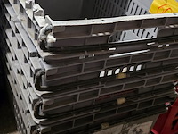 Lot 60 - stapelbakken 4 stuks - afbeelding 3 van  3