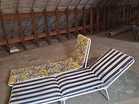 Lot 60 - tuinbed. 2 stuks - afbeelding 3 van  4