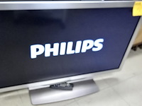 Lot 60 - tv phillips met afstandsbediening 40 inch - afbeelding 1 van  6