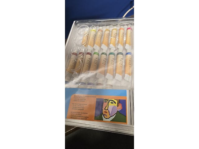 Lot 60 - verf en verfborstels - afbeelding 4 van  4