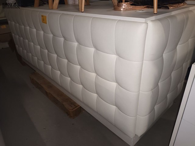Lot 60 - winkeltoonbank - afbeelding 1 van  6