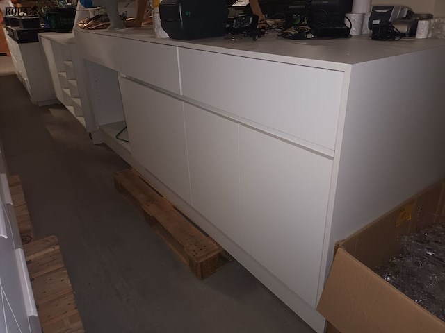 Lot 60 - winkeltoonbank - afbeelding 3 van  6