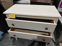 Lot 60 - wit gelakte kast