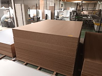 Lot 600 - melamine panelen. 69 stuks - afbeelding 2 van  4