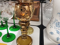 Lot 600 - wijnglazen. 8 stuks - afbeelding 2 van  3