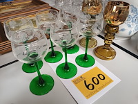 Lot 600 - wijnglazen. 8 stuks - afbeelding 3 van  3