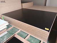 Lot 602 - melamine panelen. 29 stuks - afbeelding 1 van  3