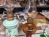 Lot 603 - antieke olielampen. 3 stuks - afbeelding 3 van  3