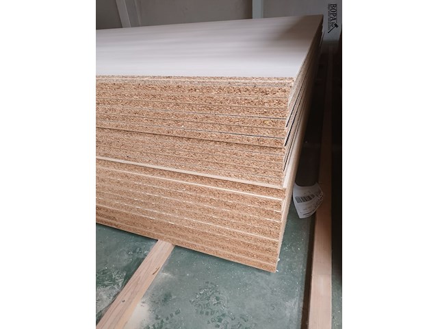 Lot 603 - melamine panelen. 23 stuks - afbeelding 2 van  3