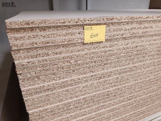 Lot 604 - melamine panelen. 72 stuks - afbeelding 4 van  4