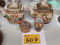 Lot 607 - satsuma porselein. 4 stuks - afbeelding 1 van  5