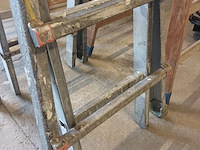 Lot 61 - aluminium uitschuifbare vouwladder - afbeelding 4 van  4