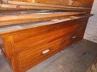 Lot 61 - antieke kast - afbeelding 2 van  3