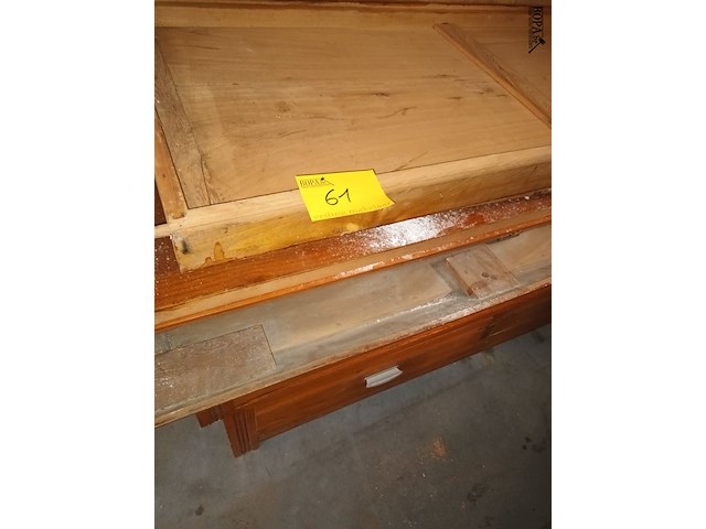 Lot 61 - antieke kast - afbeelding 3 van  3