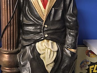 Lot 61 - charlie chaplin - afbeelding 2 van  3