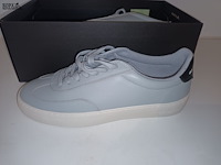 Lot 61 - damesschoenen maat 40 - afbeelding 2 van  3