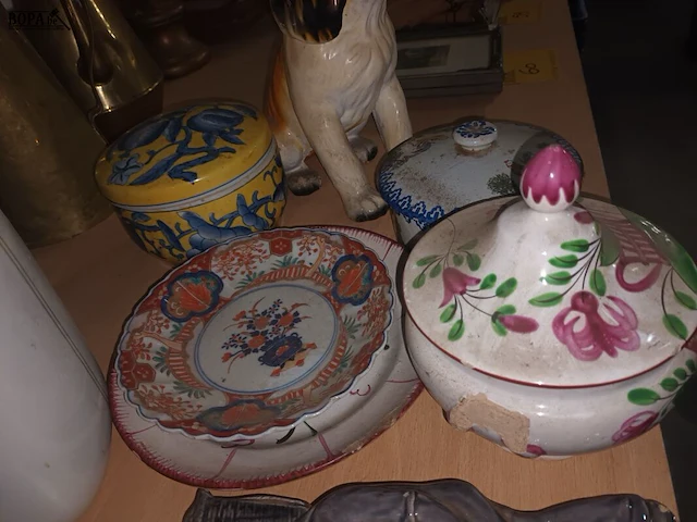 Lot 61 - decoratie in keramiek. 10 stuks - afbeelding 4 van  5