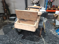 Lot 61 - decoratieve ijsventer bakfiets - afbeelding 4 van  6