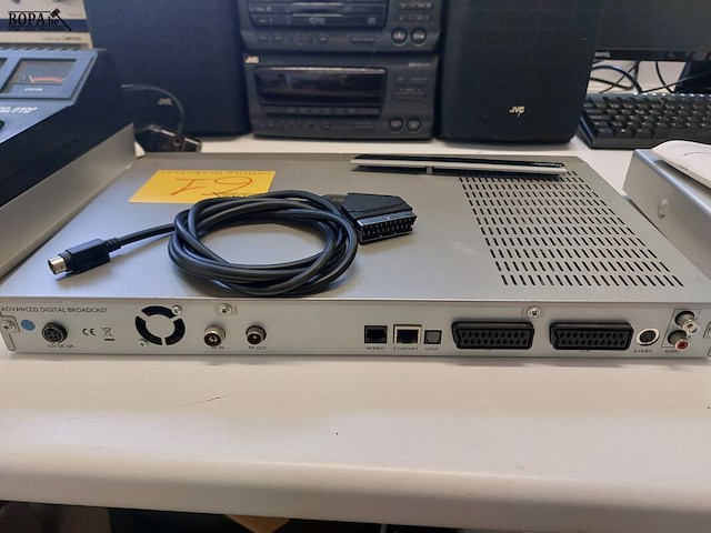 Lot 61 - digicorder advanced digital broadcast - afbeelding 2 van  2