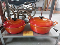 Lot 61 - kookpotten le creuset, 2 stuks - afbeelding 1 van  3