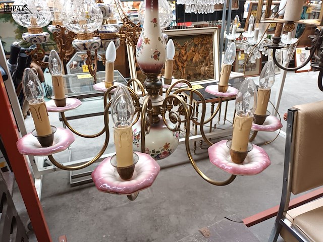 Lot 61 - luster koper en porselein - afbeelding 1 van  5