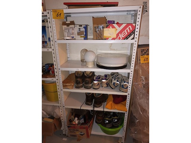 Lot 61 - metalen rek - afbeelding 1 van  1