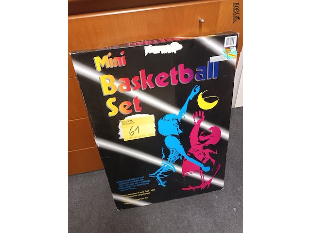 Lot 61 - mini basketball set - afbeelding 1 van  4