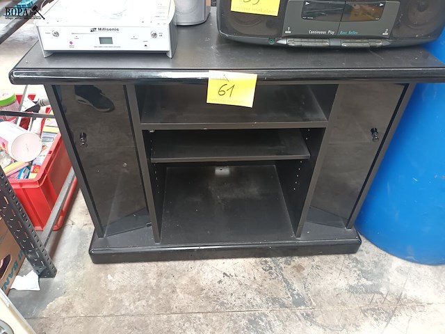 Lot 61 - tv meubel - afbeelding 1 van  4
