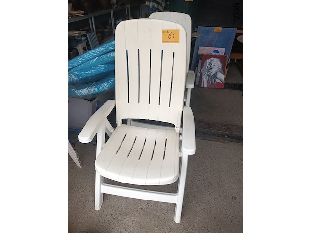 Lot 61 - verstelbare tuinstoelen. 2 stuks - afbeelding 1 van  6