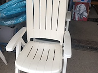 Lot 61 - verstelbare tuinstoelen. 2 stuks - afbeelding 1 van  6