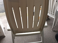 Lot 61 - verstelbare tuinstoelen. 2 stuks - afbeelding 3 van  6