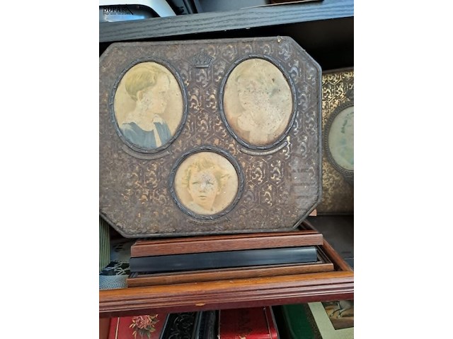 Lot 61 - vintage blikken dozen - afbeelding 2 van  3
