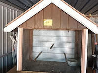 Lot 61 - vogelhuis - afbeelding 1 van  2