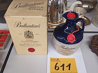 Lot 611 - ballantines scotch whisky - afbeelding 1 van  3