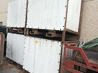 Lot 612 - stalen stapelbakken. 4 stuks - afbeelding 2 van  2