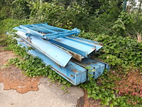 Lot 615 - draagarmrek - afbeelding 1 van  4