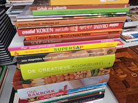 Lot 617 - kookboeken. 29 stuks - afbeelding 3 van  4