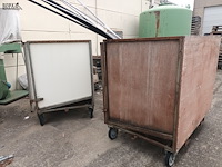 Lot 617 - transportkar. 2 stuks - afbeelding 2 van  3