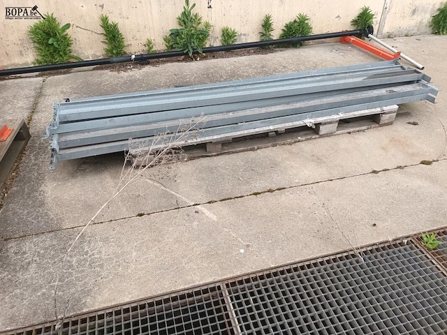 Lot 619 - liggers voor pallet stellingrek - afbeelding 3 van  5