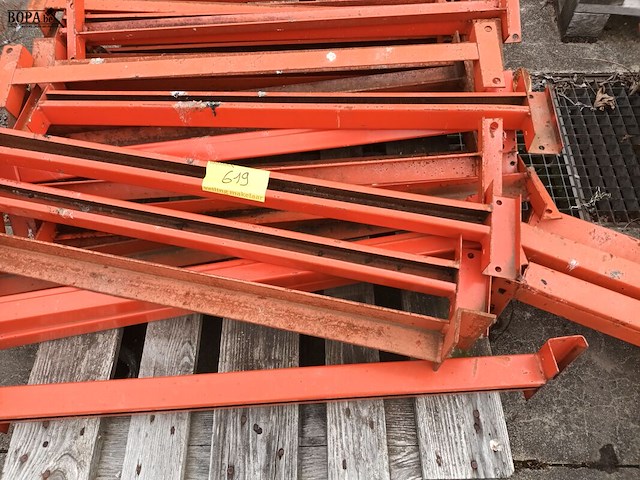 Lot 619 - liggers voor pallet stellingrek - afbeelding 5 van  5