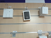 Lot 62 - accessoires voor apple. 33 stuks - afbeelding 2 van  5