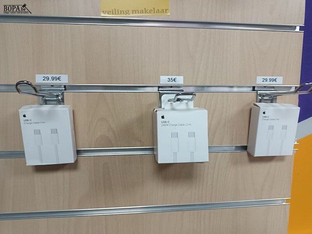 Lot 62 - accessoires voor apple. 33 stuks - afbeelding 4 van  5