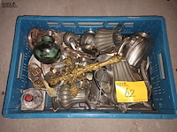 Lot 62 - antiek tafelgerei. 1 bak - afbeelding 1 van  6